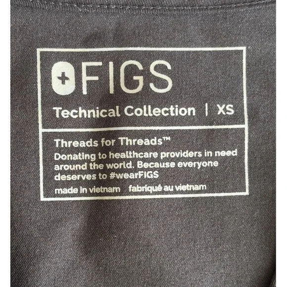 FIGS Casma Scrub Top Womens XS Black V-Neck Technical Collection FW1100 - Picture 6 of 6